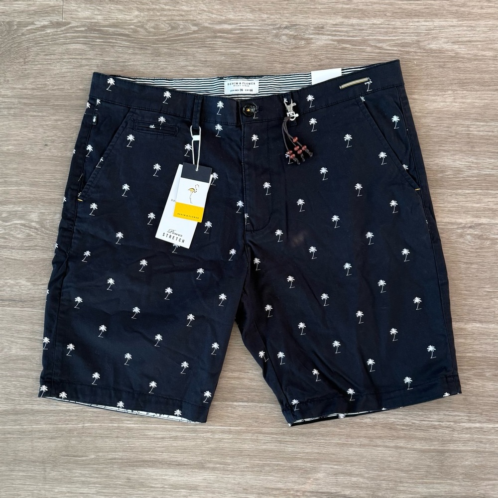 NWT Denim & Flower Power Stretch Navy Palm Tree Print Men Shorts, Size 36